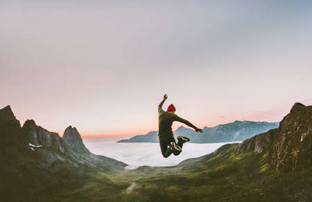 Elevate Your Office Culture: Using Feng Shui to Inspire Teamwork and Morale