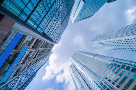 Feng Shui Solutions for Open-Plan Offices: Balancing Energy in Shared Spaces