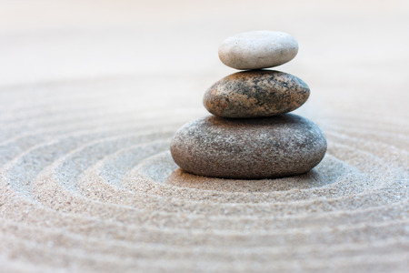 Harmonizing Minimalism and Feng Shui in Contemporary Living Spaces